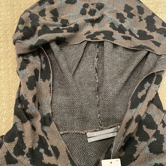 Anthropologie Cheetah Hooded Sweater - Picture 4 of 6